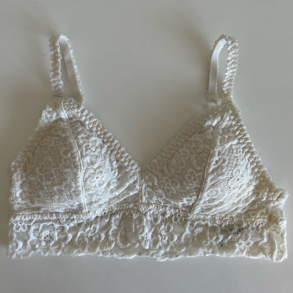 Lace Bralette Set of 4- Red, White, and Green - Picture 4 of 10